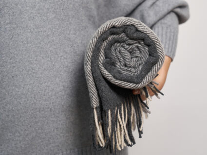 Плед Luxberry WOOLEN серо-графитовый 150х200