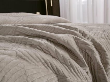 Покрывало Софи де Марко Ноэль (крем) 160х220